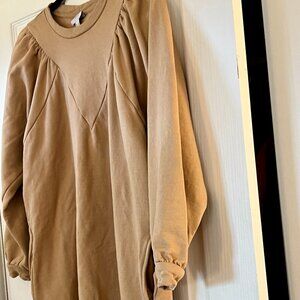 |DISCOUNTED SHIPPING| Vero Moda AWARE Oversized Sweatshirt Dress - Camel, Size M